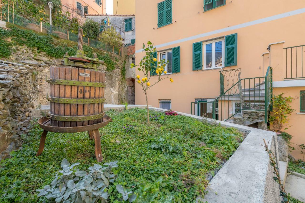 Il Giardino Di Riomaggiore Suite Exteriör bild
